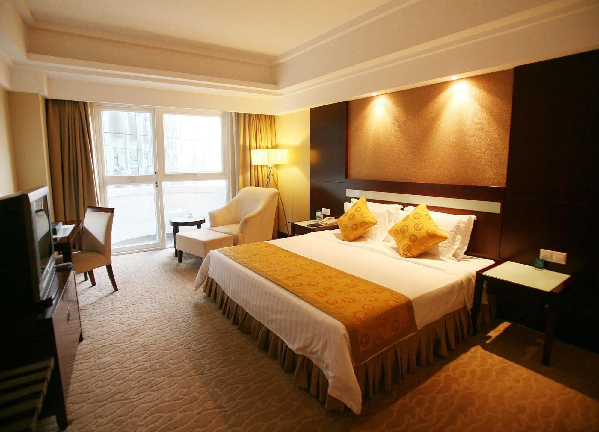 Vaya International Hotel Changsha Exterior photo